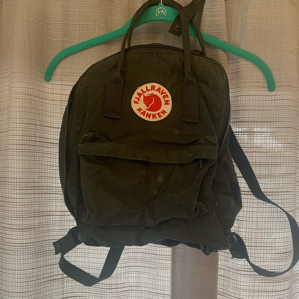 Fjallraven Kanken Dark Green, very loved condition